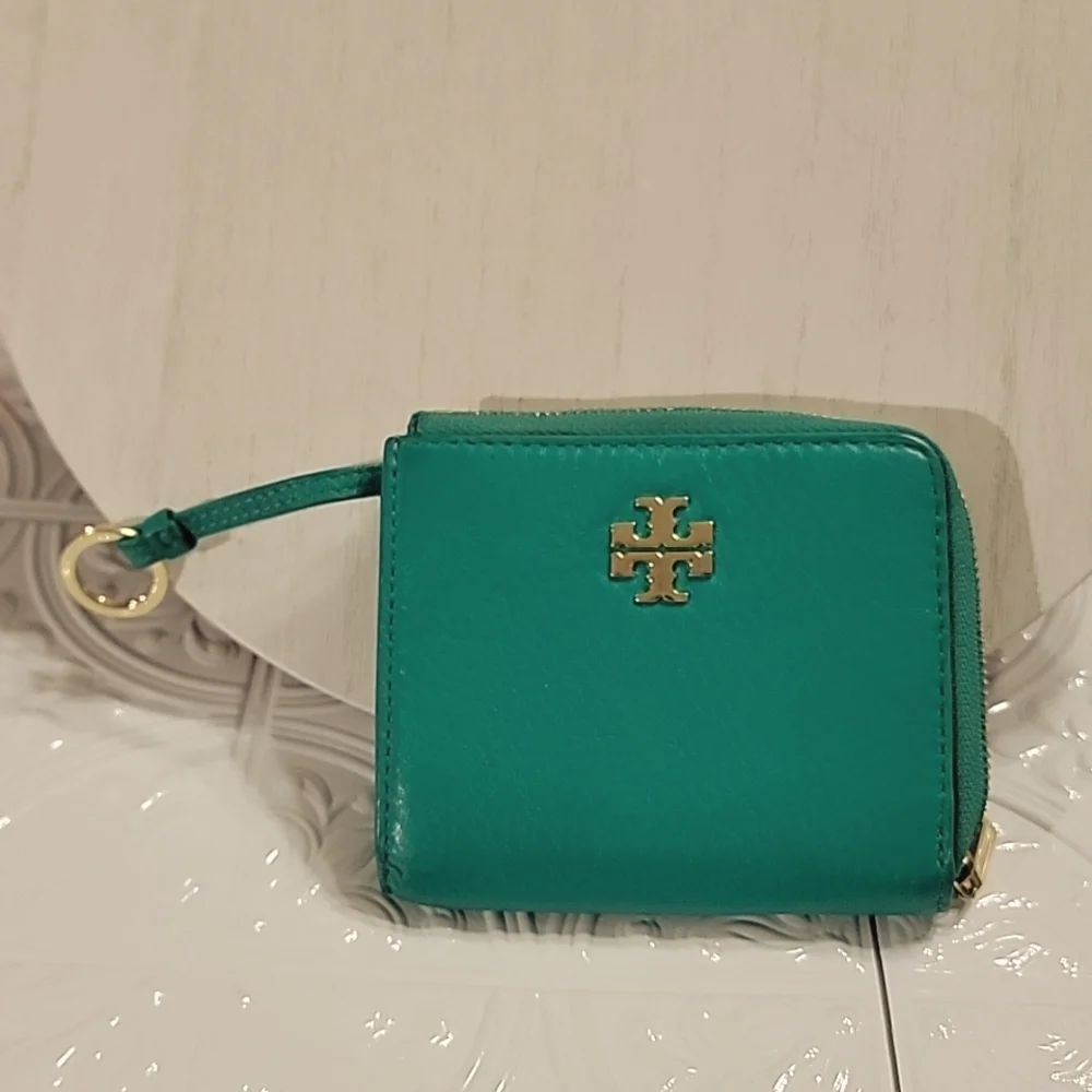 Tory Burch authentic tory